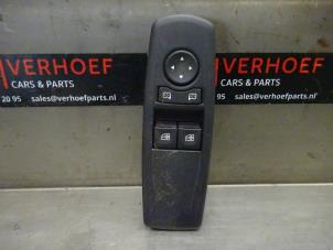 Used Multi-functional window switch Renault Megane III Coupe (DZ) 1.5 dCi 90 FAP Price on request offered by Verhoef Cars & Parts