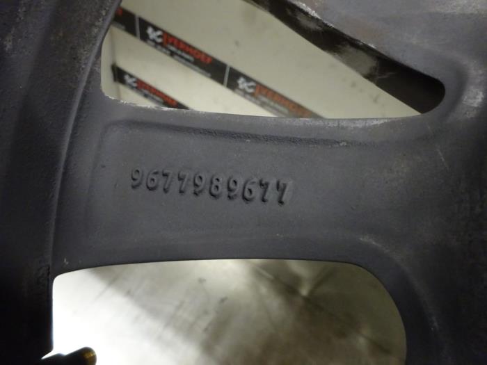 Wheel Peugeot 308 SW 1.6 BlueHDi 120 - 9677989677 Alloy 