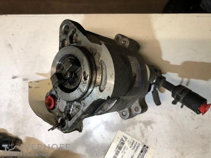 Gebrauchte Vakuumpumpe (Diesel) Toyota Avensis (T25/B1D) 2.0 16V D-4D Preis € 75,00 Margenregelung angeboten von Verhoef Cars & Parts