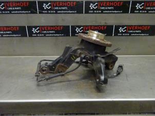 Used Knuckle, front right Renault Clio IV (5R) 1.5 dCi 90 FAP Price on request offered by Verhoef Cars & Parts