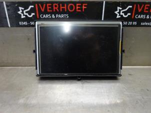 Used Display Multi Media control unit Renault Clio IV (5R) 1.5 dCi 90 FAP Price on request offered by Verhoef Cars & Parts