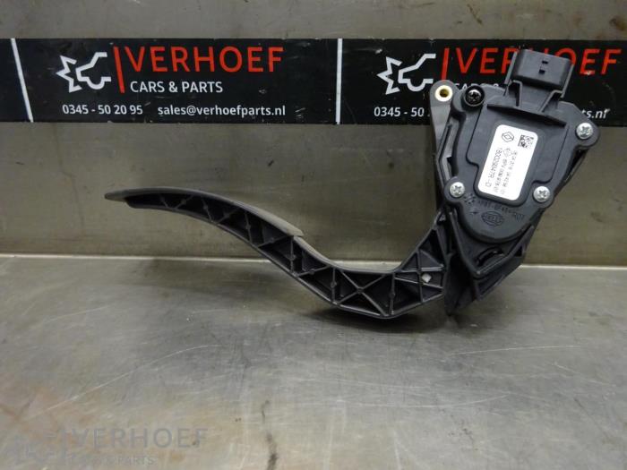 Begagnade Gaspedalsensor Renault Clio IV (5R) 1.5 dCi 90 FAP Pris på förfrågan erbjuds av Verhoef Cars & Parts