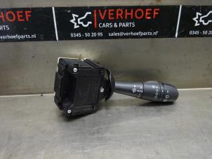 Used Wiper switch Renault Clio IV (5R) 1.5 dCi 90 FAP Price on request offered by Verhoef Cars & Parts