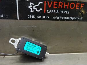 Usagé Antenne amplificateur Renault Clio IV (5R) 1.5 dCi 90 FAP Prix sur demande proposé par Verhoef Cars & Parts