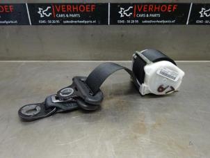 Gebrauchte Sicherheitsgurt links hinten Peugeot 108 1.0 12V Preis € 25,00 Margenregelung angeboten von Verhoef Cars & Parts