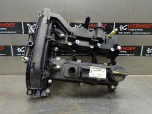 Used Rocker cover Ford Transit Connect (PJ2) 1.0 EcoBoost 12V 100 Price on request offered by Verhoef Cars & Parts