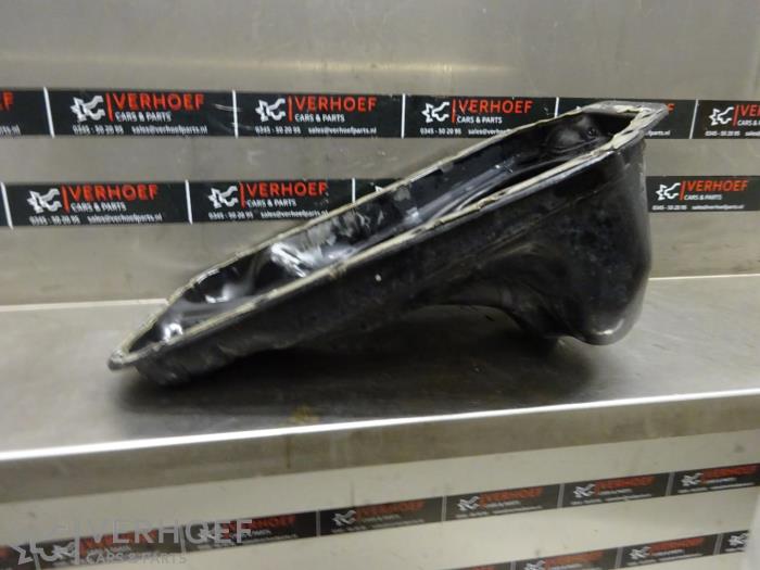 Used Sump Mitsubishi L-200 2.5 DI-D 4x4 Price on request offered by Verhoef Cars & Parts