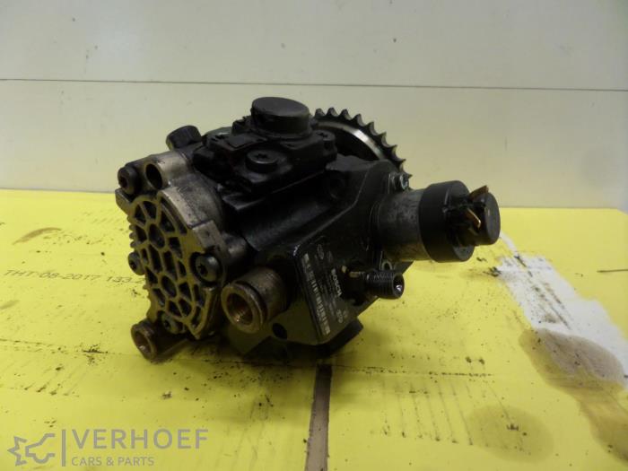 Usagé Pompe à carburant Hyundai i30 Crosswagon (WWH) 1.6 CRDi 16V VGT HP Prix € 150,00 Règlement à la marge proposé par Verhoef Cars & Parts