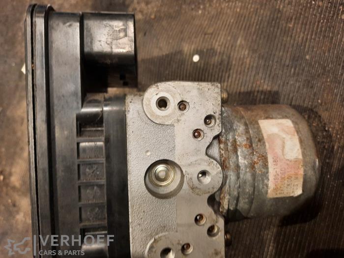 ABS pump Honda Accord 2.4 i-VTEC 16V - K24A3