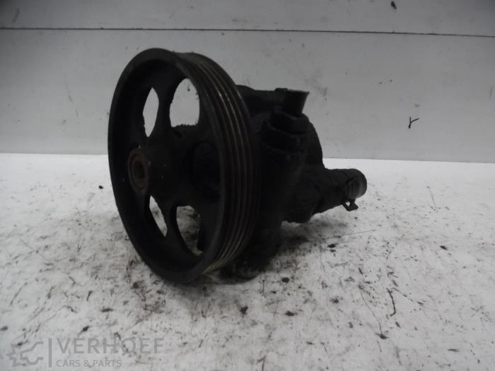 Usagé Pompe de direction Renault Trafic New (FL) 1.9 dCi 100 16V Prix € 72,60 Prix TTC proposé par Verhoef Cars & Parts