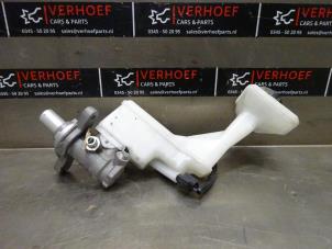Used Master cylinder Nissan X-Trail (T32) 1.6 Energy dCi All Mode Price on request offered by Verhoef Cars & Parts