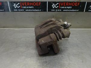 Usagé Etrier de frein arrière droit Kia Rio II (DE) 1.4 16V Prix € 50,00 Règlement à la marge proposé par Verhoef Cars & Parts