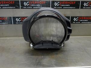 Usados Panel de instrumentación Peugeot 108 1.0 12V Precio € 65,00 Norma de margen ofrecido por Verhoef Cars & Parts