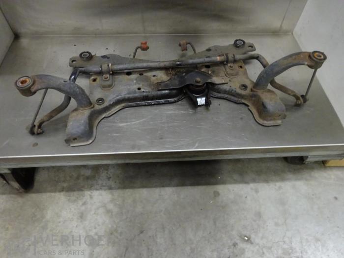 Begagnade Underram Mazda 5 (CR19) 1.8i 16V Pris € 100,00 Marginaltabell erbjuds av Verhoef Cars & Parts