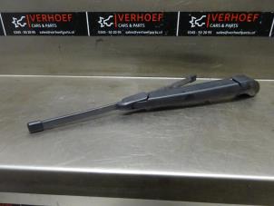 Used Rear wiper arm Hyundai i30 (GDHB5) 1.6 GDI Blue 16V Price on request offered by Verhoef Cars & Parts