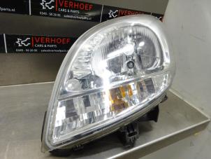 Używane Reflektor lewy Nissan Kubistar (F10) 1.5 dCi 65 Cena € 35,00 Procedura marży oferowane przez Verhoef Cars & Parts