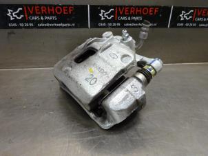 Used Front brake calliper, left Hyundai i10 (B5) 1.0 12V Price € 35,00 Margin scheme offered by Verhoef Cars & Parts
