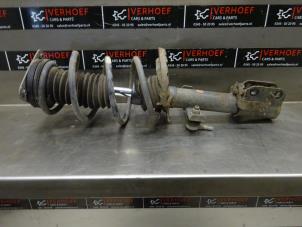 Used Front shock absorber rod, right Renault Clio III Estate/Grandtour (KR) 1.5 dCi FAP Price on request offered by Verhoef Cars & Parts