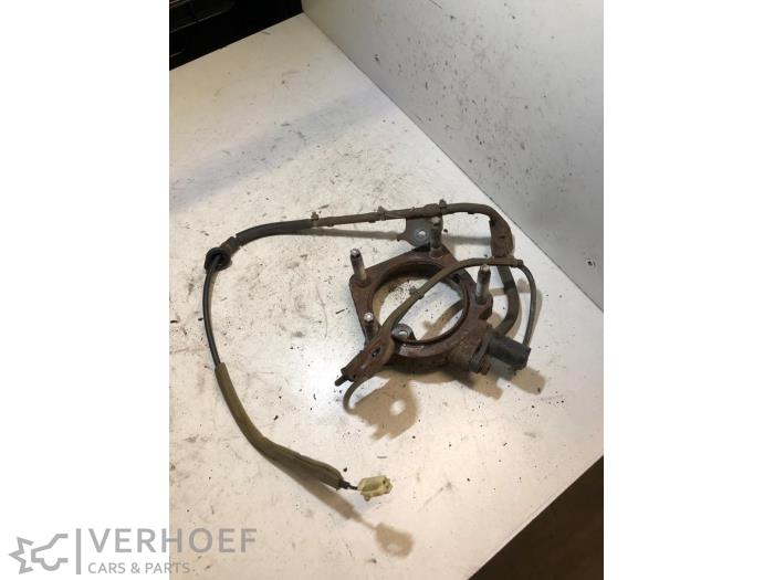 Begagnade ABS-sensor Toyota RAV4 (A2) 2.0 D-4D 16V 4x4 Pris € 40,00 Marginaltabell erbjuds av Verhoef Cars & Parts