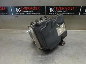 Usados Bomba ABS Seat Ibiza IV (6J5) 1.2 TSI 16V Precio de solicitud ofrecido por Verhoef Cars & Parts