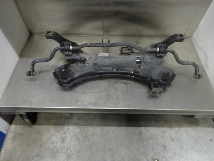 Gebrauchte Unterrahmen Kia Sportage (SL) 2.0 CVVT 16V 4x2 Preis € 150,00 Margenregelung angeboten von Verhoef Cars & Parts