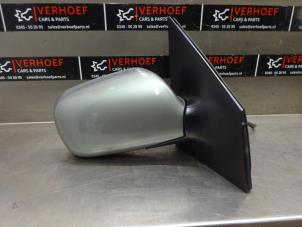 Usagé Rétroviseur droit Toyota Yaris (P1) 1.3 16V VVT-i Prix € 30,00 Règlement à la marge proposé par Verhoef Cars & Parts