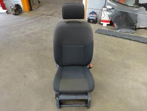 Used Seat, right Nissan NV 200 (M20M) 1.5 dCi 90 Price on request offered by Verhoef Cars & Parts