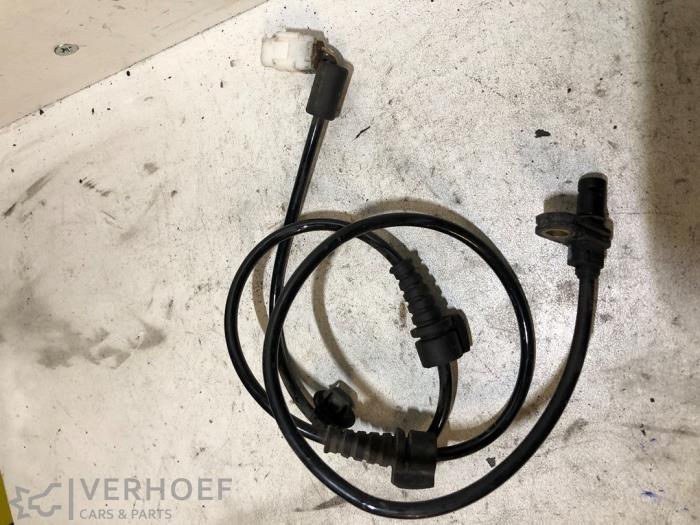 Begagnade ABS-sensor Suzuki SX4 (EY/GY) 1.5 16V Base,Comfort Pris på förfrågan erbjuds av Verhoef Cars & Parts