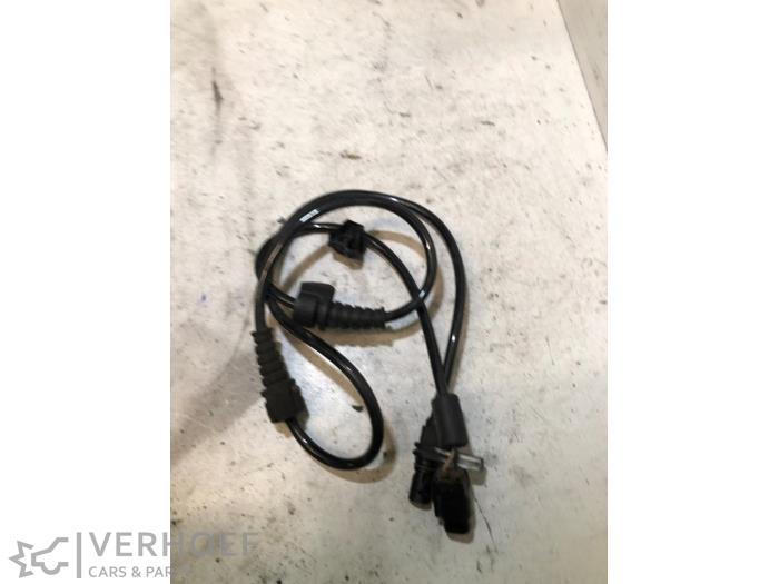 Begagnade ABS-sensor Suzuki SX4 (EY/GY) 1.5 16V Base,Comfort Pris på förfrågan erbjuds av Verhoef Cars & Parts