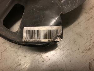 Gebrauchte Achsschenkel links vorne Ssang Yong Rodius 2.2 SV 220 e-XDi 16V 2WD Preis € 242,00 Mit Mehrwertsteuer angeboten von Verhoef Cars & Parts