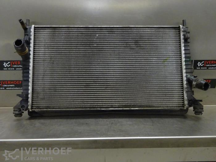 Usagé Radiateur Volvo V50 (MW) 1.6 16V Prix sur demande proposé par Verhoef Cars & Parts
