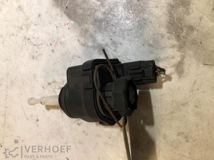 Używane Silnik reflektora Daewoo Espero 1.8 CD Cena na żądanie oferowane przez Verhoef Cars & Parts