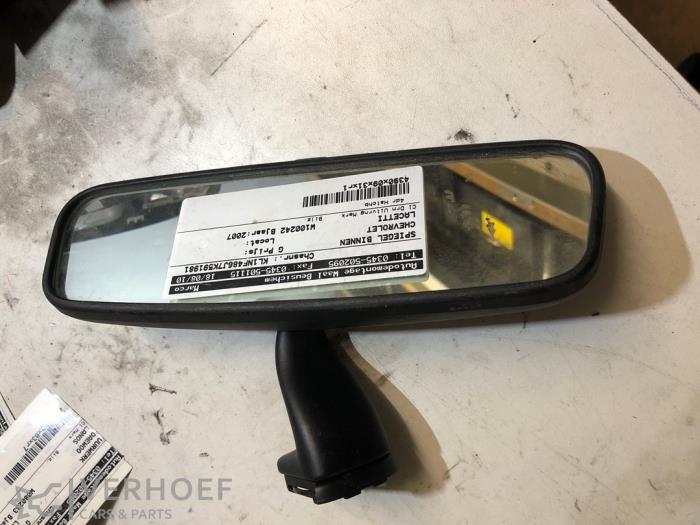 Używane Lusterko wewnetrzne Chevrolet Lacetti (KLAN) 1.6 16V Cena na żądanie oferowane przez Verhoef Cars & Parts