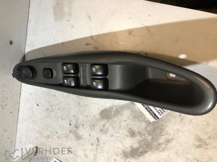 Usados Interruptor combinado de ventanillas Daewoo Leganza 2.0 SX,CDX 16V Precio de solicitud ofrecido por Verhoef Cars & Parts