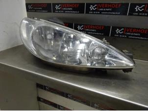 Used Headlight, right Peugeot 206 CC (2D) 2.0 16V Price on request offered by Verhoef Cars & Parts