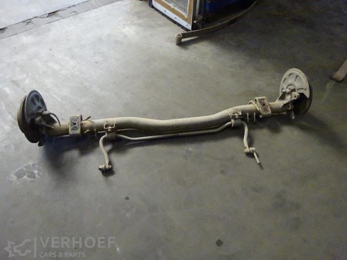 Usagé Train arrière complet Volkswagen Caddy III (2KA,2KH,2CA,2CH) 1.9 TDI Prix € 100,00 Règlement à la marge proposé par Verhoef Cars & Parts