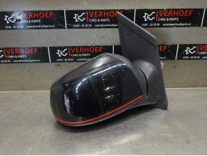 Used Wing mirror, right Ford Focus 2 1.6 16V Price on request offered by Verhoef Cars & Parts