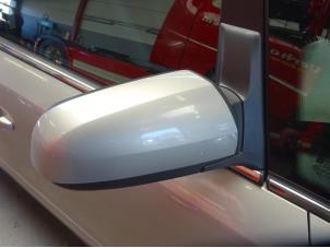 Used Wing mirror, right Opel Zafira (M75) 1.8 16V Ecotec Price € 50,00 Margin scheme offered by Verhoef Cars & Parts