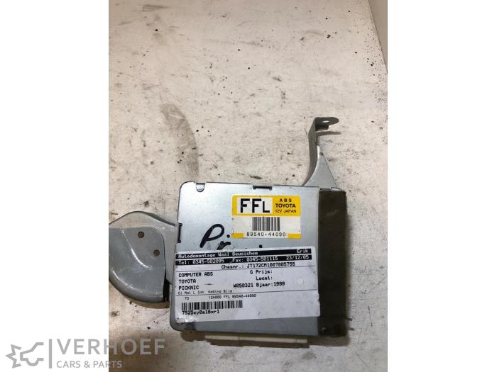Usagé Ordinateur ABS Toyota Picnic (XM10) 2.2 TD GL,GX Prix € 150,00 Règlement à la marge proposé par Verhoef Cars & Parts