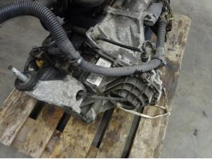 Usagé Boîte de vitesse Renault Master II (JD) 2.5 D T28 Prix sur demande proposé par Verhoef Cars & Parts