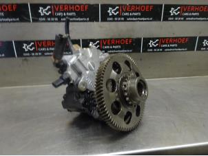 Used Diesel pump Mercedes C (W205) C-220 2.2 CDI BlueTEC, C-220 d 16V Price € 475,00 Margin scheme offered by Verhoef Cars & Parts