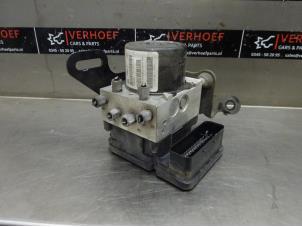 Usagé Pompe ABS Jeep Grand Cherokee (WH/WK) 3.0 CRD V6 24V Prix sur demande proposé par Verhoef Cars & Parts