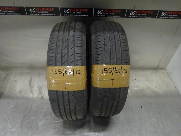 Używane Opona Cena na żądanie oferowane przez Verhoef Cars & Parts