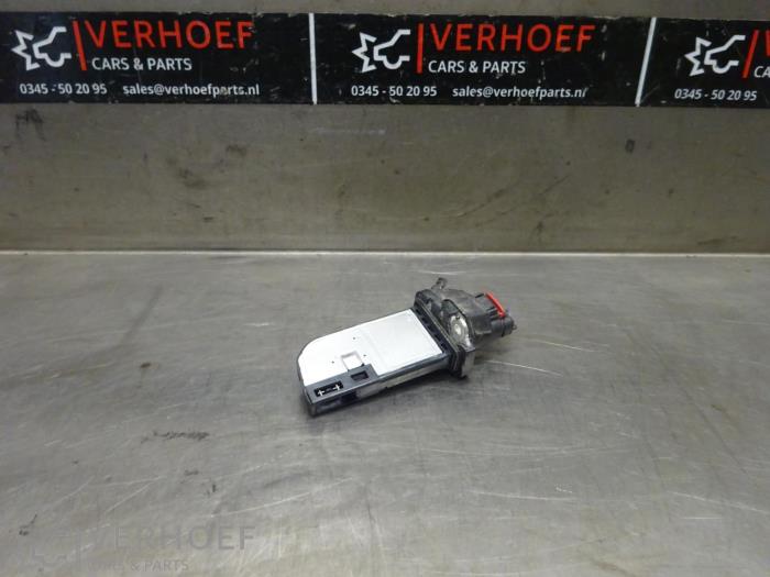 Begagnade Luftflödesmätare Ford B-Max (JK8) 1.0 EcoBoost 12V 100 Pris € 40,00 Marginaltabell erbjuds av Verhoef Cars & Parts