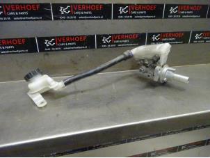Used Master cylinder Ford B-Max (JK8) 1.0 EcoBoost 12V 100 Price on request offered by Verhoef Cars & Parts