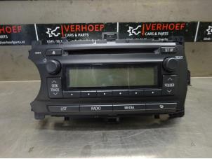 Gebrauchte Radio CD Spieler Toyota Yaris III (P13) 1.0 12V VVT-i Preis € 100,00 Margenregelung angeboten von Verhoef Cars & Parts