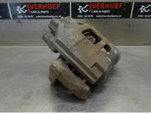 Gebrauchte Bremszange links vorne Toyota Yaris III (P13) 1.0 12V VVT-i Preis auf Anfrage angeboten von Verhoef Cars & Parts