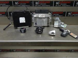 Usagé Kit serrure cylindre (complet) Kia Rio III (UB) 1.1 CRDi VGT 12V Prix sur demande proposé par Verhoef Cars & Parts