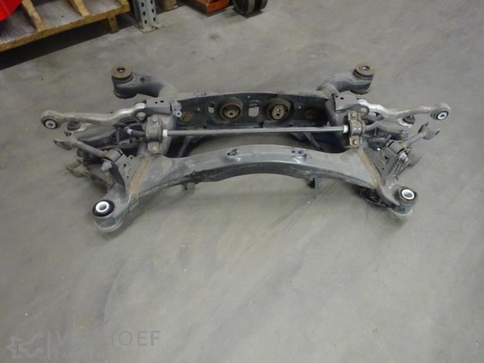 Used Subframe Lexus GS (..L10) 300h 2.5 V6 24V Price on request offered by Verhoef Cars & Parts