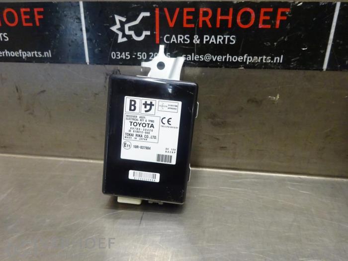 Begagnade Däcktrycksmodul Lexus GS (..L10) 300h 2.5 V6 24V Pris på förfrågan erbjuds av Verhoef Cars & Parts